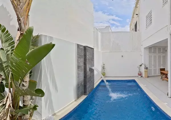 Villa avec piscine à Mrezgua