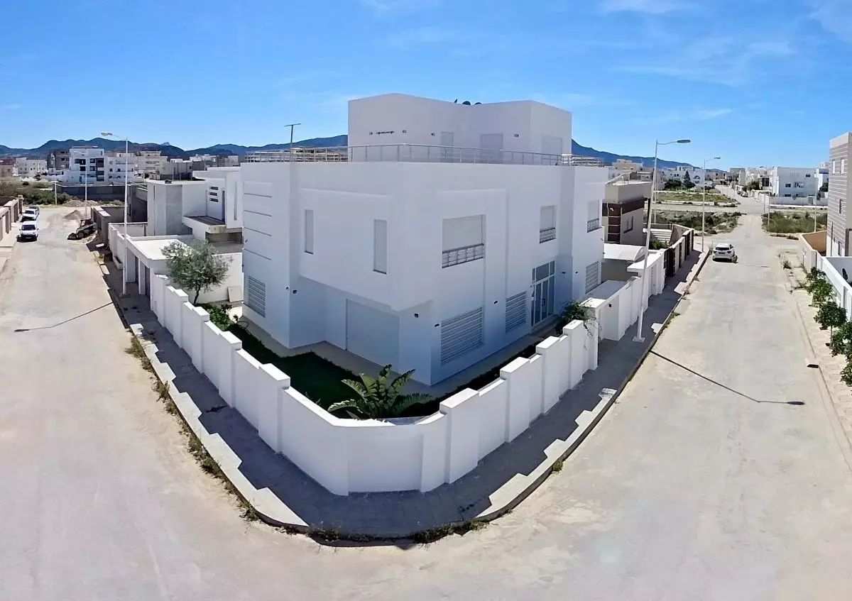 Villa a 2 pas de la mer Borj Cedria