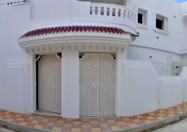 Maison S+3 à Ras Jbel