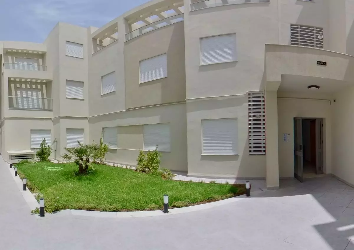 Appartement à Chotrana