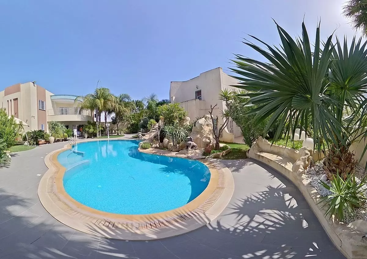 Résidence avec piscine