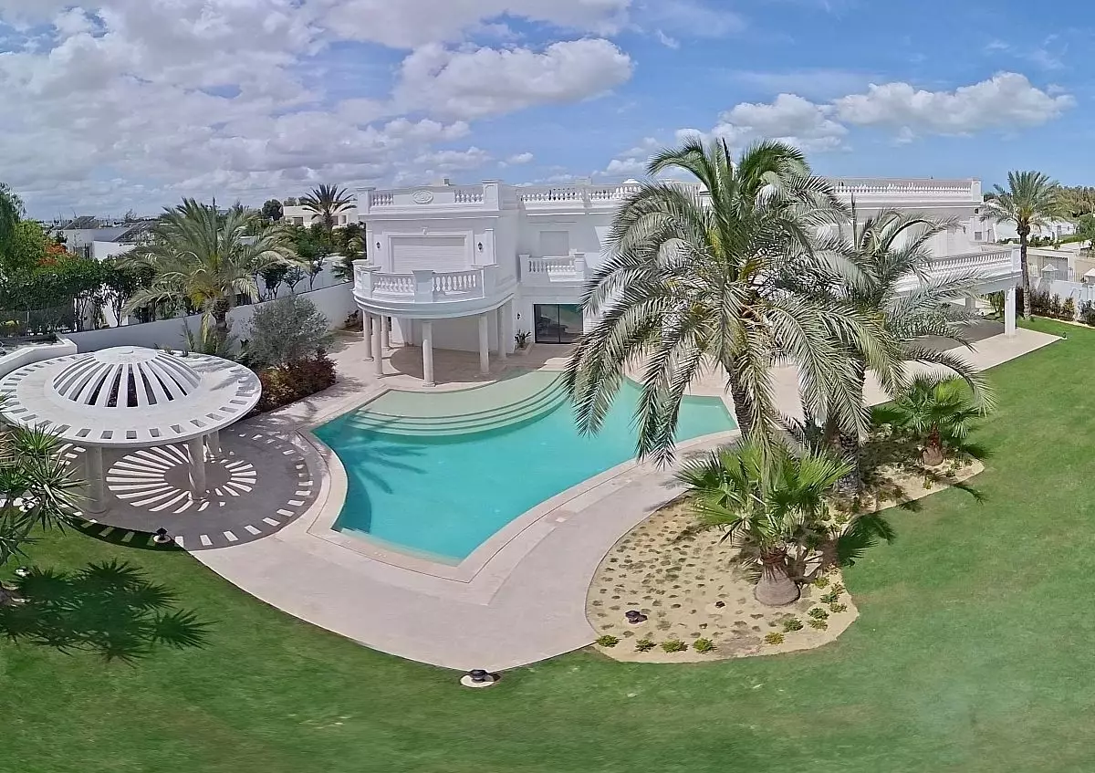 villa de maitre à la Soukra