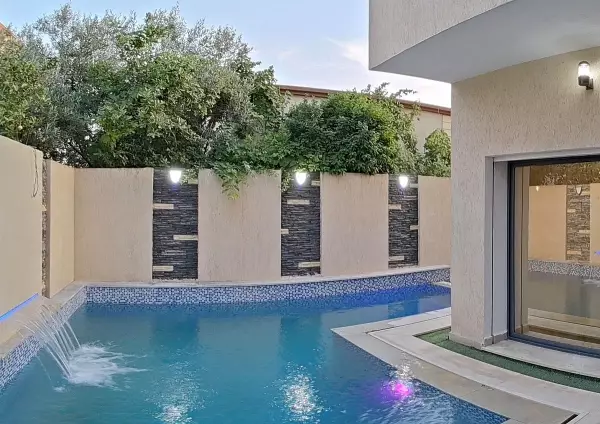Villa avec piscine a borj cedria
